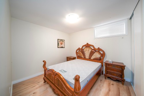 2407 18Th Avenue W, Vancouver, BC 