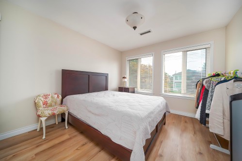 2407 18Th Avenue W, Vancouver, BC 