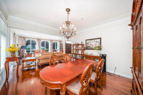 2407 18Th Avenue W, Vancouver, BC 