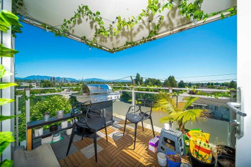 721-8988 Patterson Road, Richmond, BC 