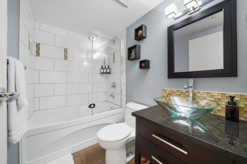 1050 Burrard Street, Vancouver, BC 