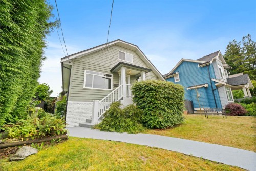 221 Richmond Street  New Westminster, BC V3L 4B5