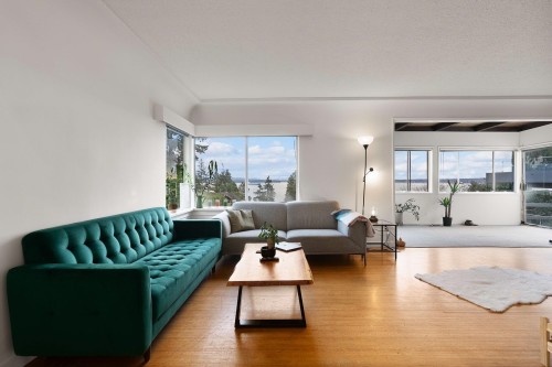 3548 Creery Avenue, West Vancouver, BC 