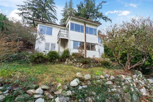 3548 Creery Avenue, West Vancouver, BC 