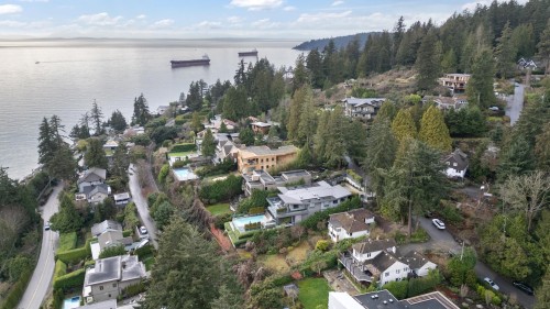 3548 Creery Avenue, West Vancouver, BC 