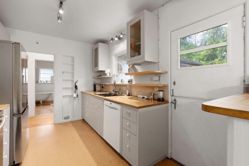 3548 Creery Avenue, West Vancouver, BC 