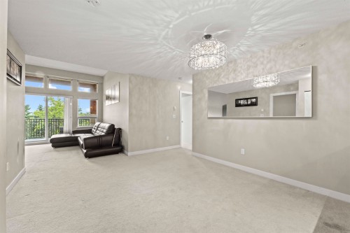 407-6800 Eckersley Road, Richmond, BC 