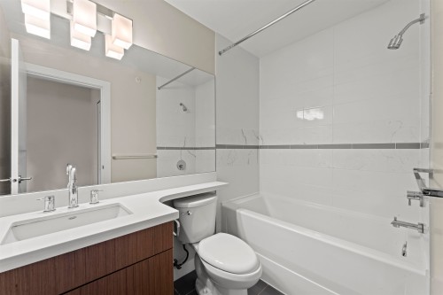 407-6800 Eckersley Road, Richmond, BC 