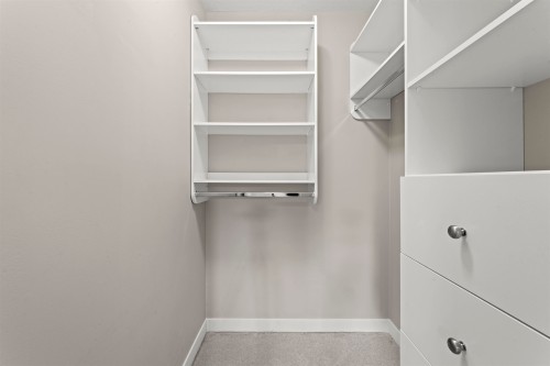 407-6800 Eckersley Road, Richmond, BC 