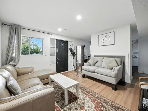 83 Warrick Street, Coquitlam, BC 