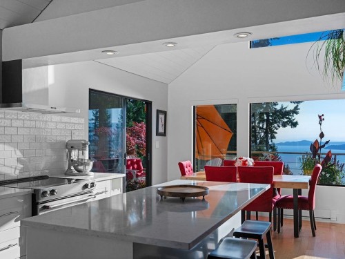 485 Timbertop Drive, Lions Bay, BC 