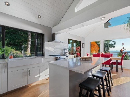 485 Timbertop Drive, Lions Bay, BC 