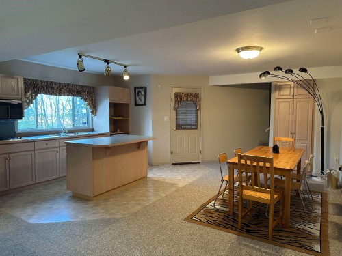 2777 Nadina Drive, Coquitlam, BC 