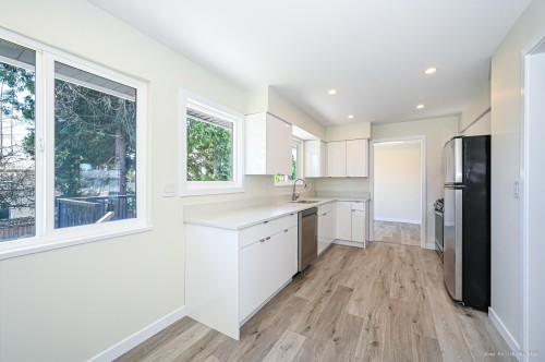 5546 Maple Crescent, Delta, BC 