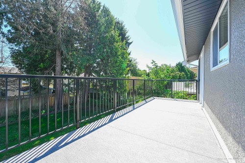 5546 Maple Crescent, Delta, BC 