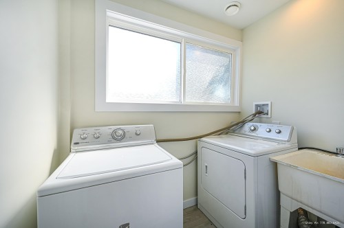 5546 Maple Crescent, Delta, BC 