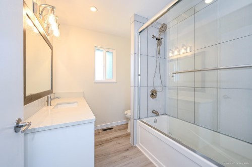 5546 Maple Crescent, Delta, BC 