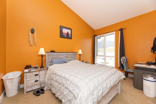 404-875 Gibsons Way, Gibsons, BC 