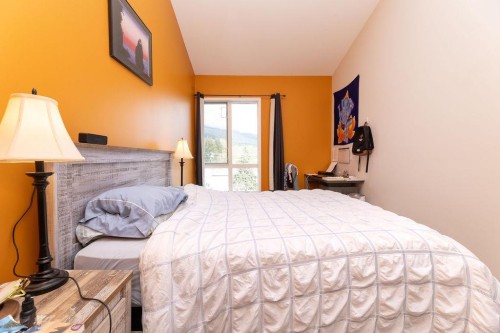 404-875 Gibsons Way, Gibsons, BC 