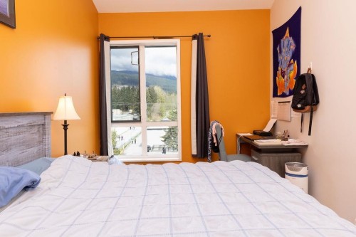 404-875 Gibsons Way, Gibsons, BC 