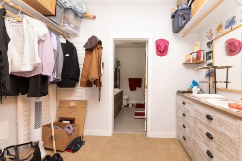 404-875 Gibsons Way, Gibsons, BC 