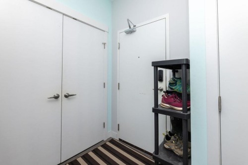 404-875 Gibsons Way, Gibsons, BC 