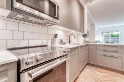 13-9735 University Crescent  Burnaby, BC V5A 0E8