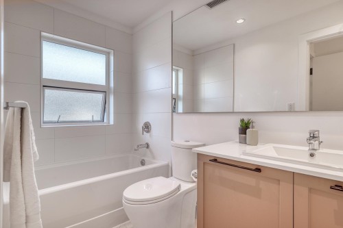 13-9735 University Crescent, Burnaby, BC 