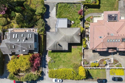 1158 Queens Avenue, West Vancouver, BC 