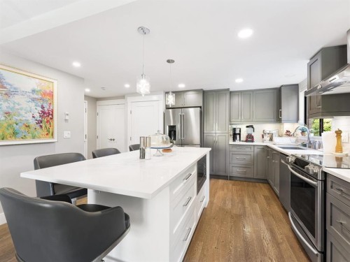 303-6282 Kathleen Avenue  Burnaby, BC V5H 4J4