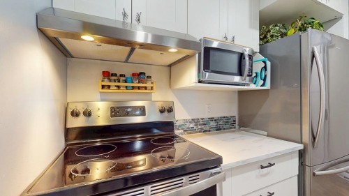 804 North Road  Gibsons, BC V0N 1V9