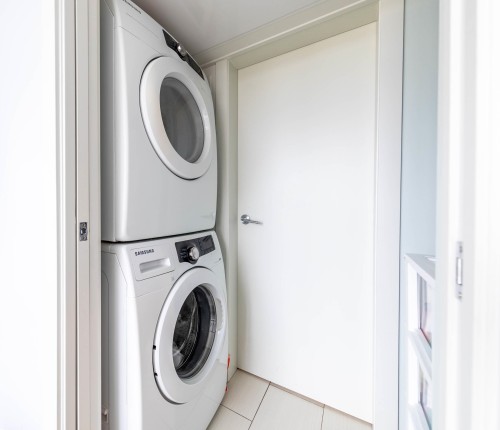 609-6888 Cooney Road, Richmond, BC 