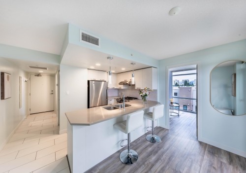 609-6888 Cooney Road, Richmond, BC 