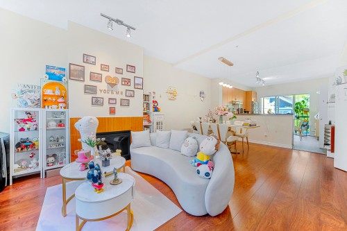 80-6878 Southpoint Drive  Burnaby, BC V3N 5E4