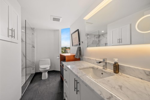 2002-1245 Quayside Drive, New Westminster, BC 