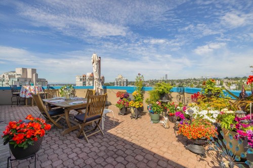 2002-1245 Quayside Drive, New Westminster, BC 