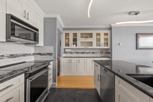 2002-1245 Quayside Drive, New Westminster, BC 