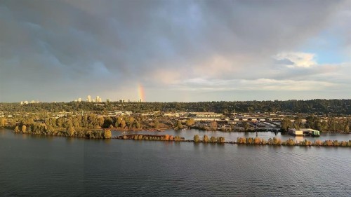 2705-908 Quayside Drive, New Westminster, BC 