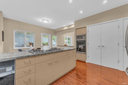 2617 Westhill Way, West Vancouver, BC 