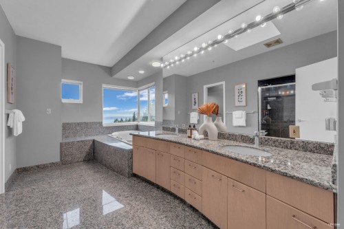 2617 Westhill Way, West Vancouver, BC 