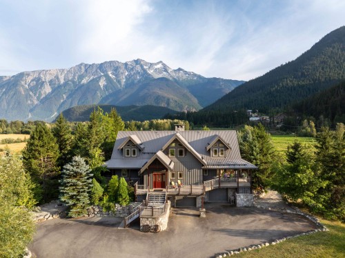 1360 Collins Road, Pemberton, BC 