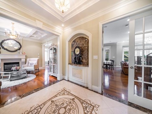 2135 37Th Avenue W, Vancouver, BC 