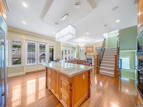 2135 37Th Avenue W, Vancouver, BC 