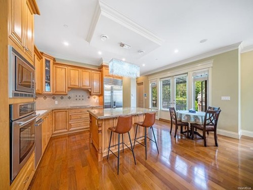 2135 37Th Avenue W, Vancouver, BC 