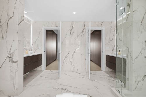 680 Westhyde Place, North Vancouver, BC 