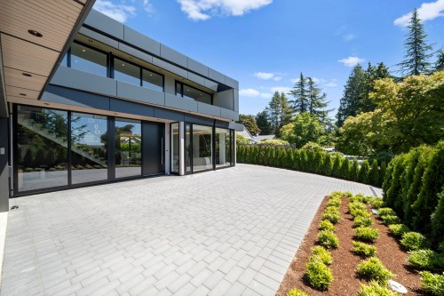 680 Westhyde Place, North Vancouver, BC 