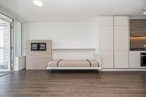 2712-908 Quayside Drive, New Westminster, BC 