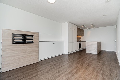 2712-908 Quayside Drive, New Westminster, BC 