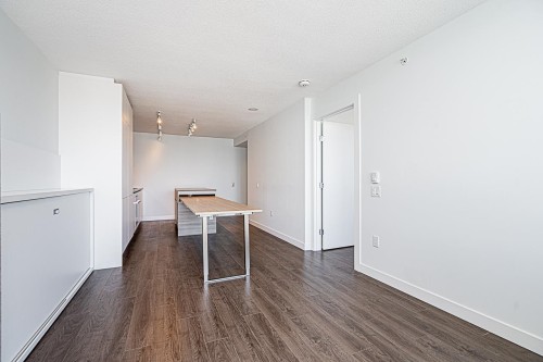 2712-908 Quayside Drive, New Westminster, BC 