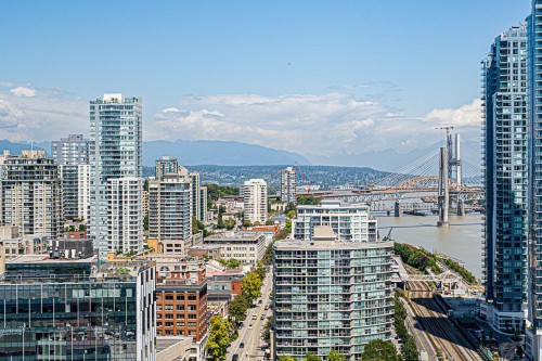 2712-908 Quayside Drive, New Westminster, BC 